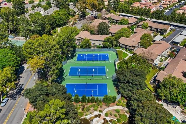 208 Springview, Irvine, CA 92620