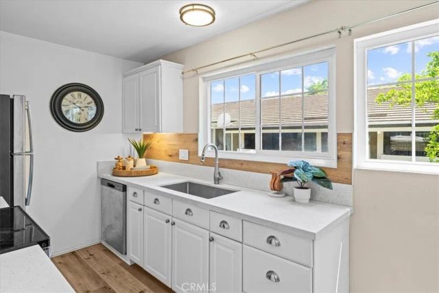 208 Springview, Irvine, CA 92620