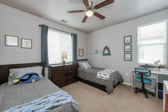 367 N Raphael Lane, Clovis, CA 93611