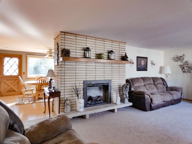 1635 BIRCHWOOD DRIVE, Green Bay, WI 54304