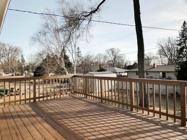 1635 BIRCHWOOD DRIVE, Green Bay, WI 54304