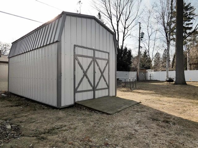 1635 BIRCHWOOD DRIVE, Green Bay, WI 54304