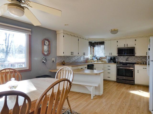 1635 BIRCHWOOD DRIVE, Green Bay, WI 54304