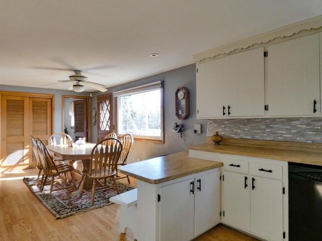 1635 BIRCHWOOD DRIVE, Green Bay, WI 54304