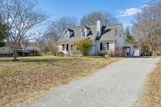 110 Sweetgum Dr, La Vergne, TN 37086