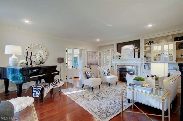 5854 Loma Linda Lane NE, Canton, OH 44721