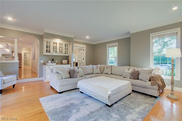 5854 Loma Linda Lane NE, Canton, OH 44721