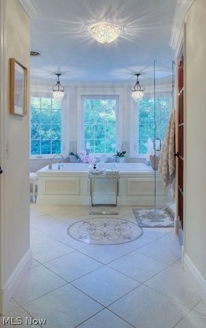 5854 Loma Linda Lane NE, Canton, OH 44721