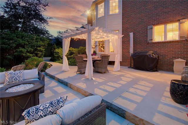5854 Loma Linda Lane NE, Canton, OH 44721