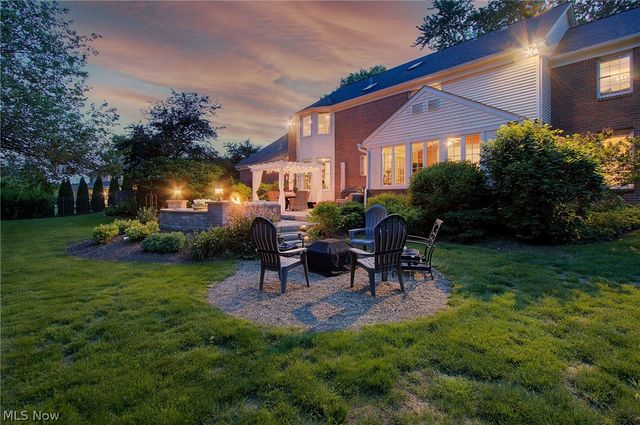 5854 Loma Linda Lane NE, Canton, OH 44721