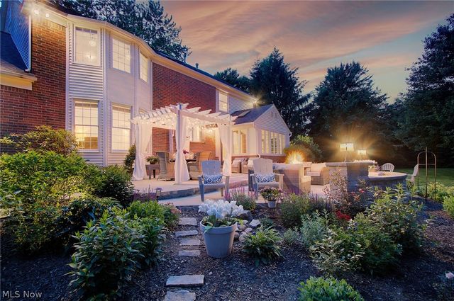 5854 Loma Linda Lane NE, Canton, OH 44721