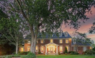 5854 Loma Linda Lane NE, Canton, OH 44721