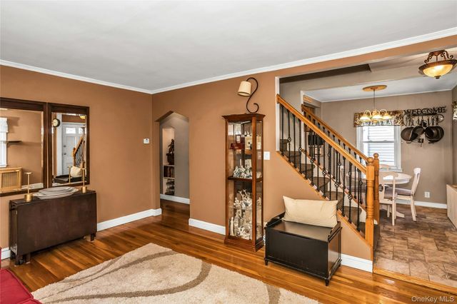 232 Ribbon Street, Franklin Square, NY 11010