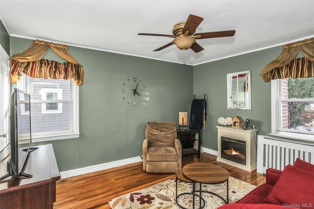 232 Ribbon Street, Franklin Square, NY 11010