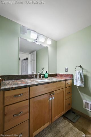 17858 Loranger Street, Clinton Charter Township, MI 48038