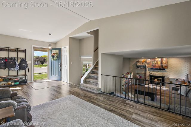 17858 Loranger Street, Clinton Charter Township, MI 48038