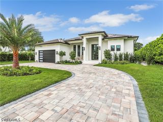 1343 12th ST N, Naples, FL 34102