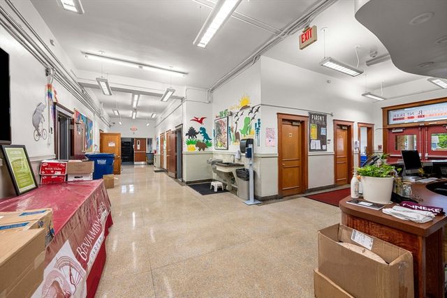 21 Notre Dame Ave, Cambridge, MA 02140