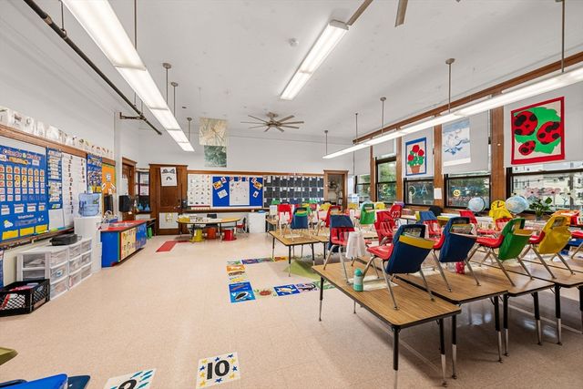 21 Notre Dame Ave, Cambridge, MA 02140