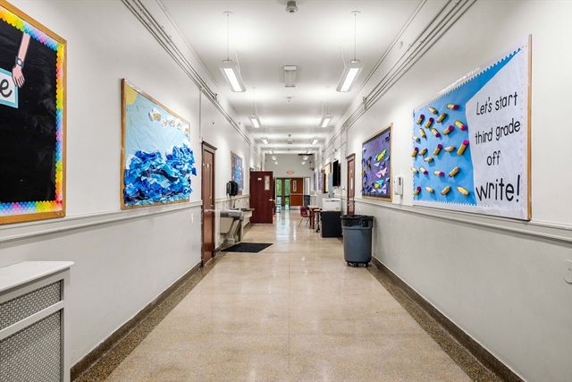 21 Notre Dame Ave, Cambridge, MA 02140