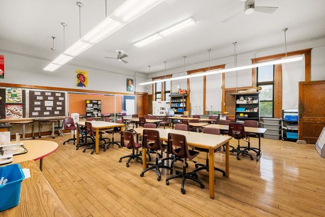 21 Notre Dame Ave, Cambridge, MA 02140