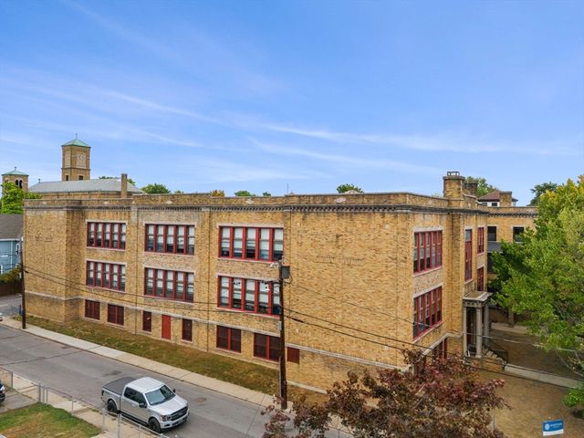 21 Notre Dame Ave, Cambridge, MA 02140