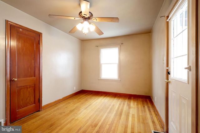 121 HARVEY ST, Pleasant Gap, PA 16823