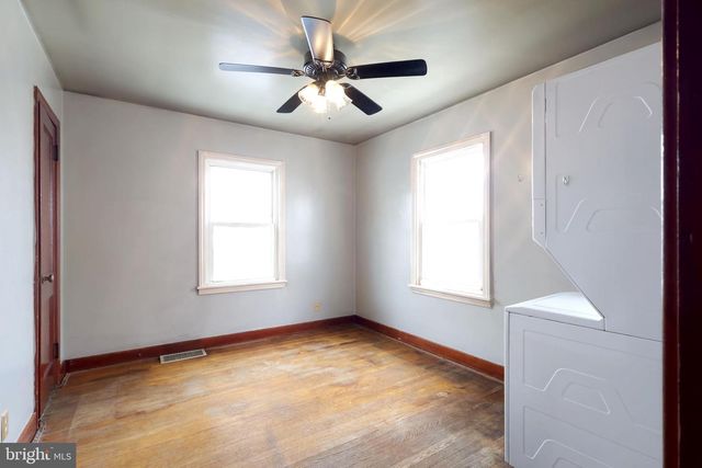 121 HARVEY ST, Pleasant Gap, PA 16823