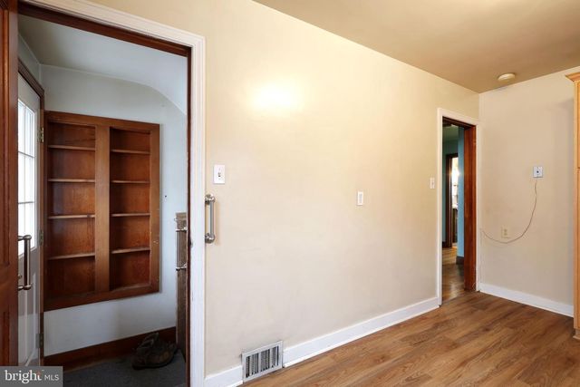 121 HARVEY ST, Pleasant Gap, PA 16823