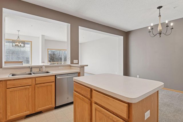 13847 54th Avenue N, Plymouth, MN 55446