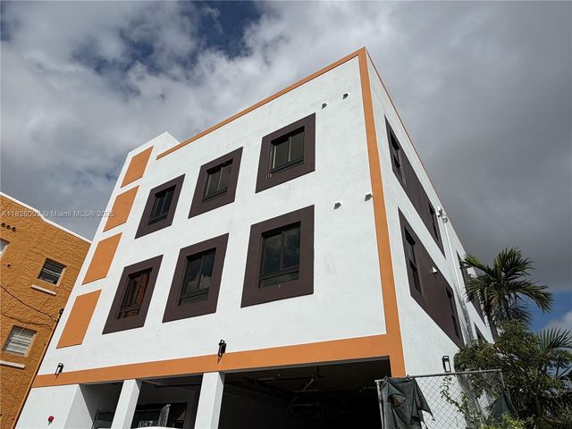 1037 NW 2nd St, Miami, FL 33128