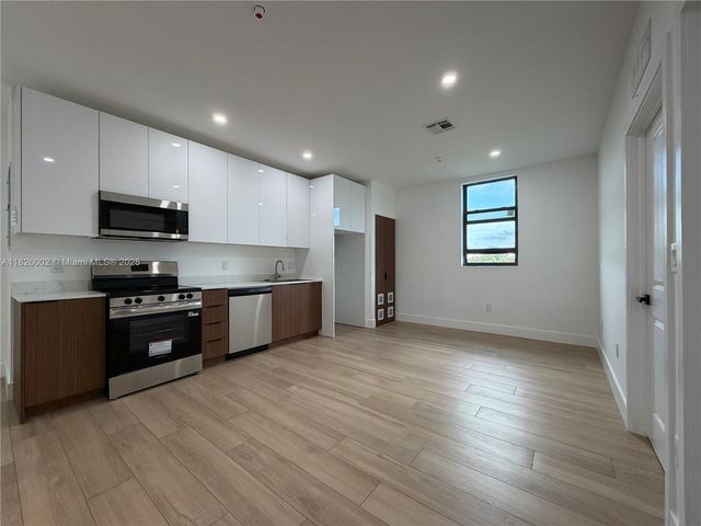 1037 NW 2nd St, Miami, FL 33128