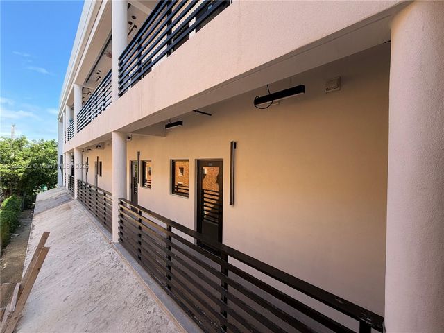 1037 NW 2nd St, Miami, FL 33128