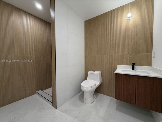 1037 NW 2nd St, Miami, FL 33128