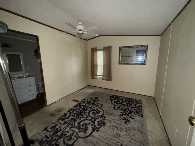 9949 Greentree Lane, Wills Point, TX 75169