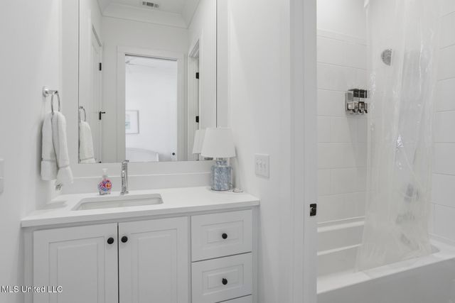 703 Ivywood Court, Madison, MS 39110