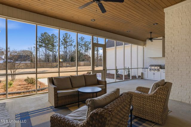 703 Ivywood Court, Madison, MS 39110