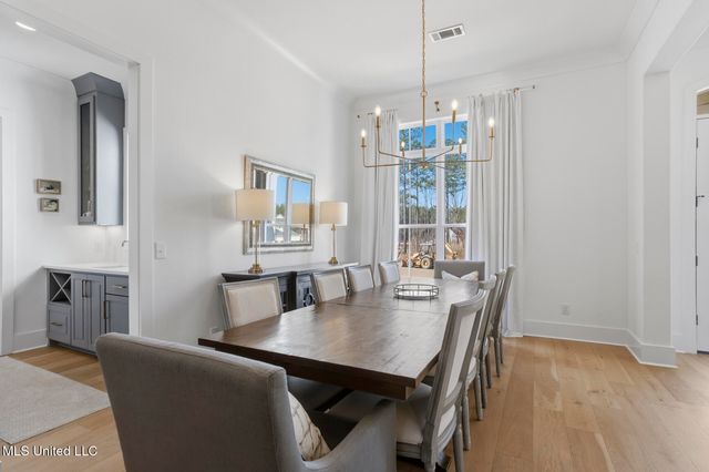 703 Ivywood Court, Madison, MS 39110