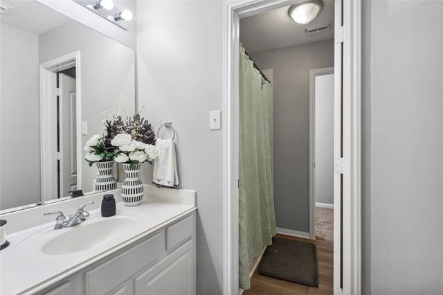 2906 Sea Bright Court, League City, TX 77573