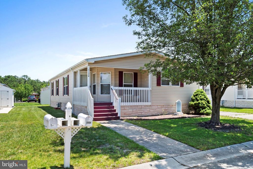 1104 SYCAMORE CT, Whiting, NJ 08759