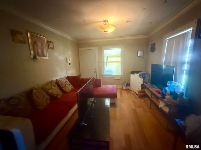 1006 W THRUSH Avenue, Peoria, IL 61604