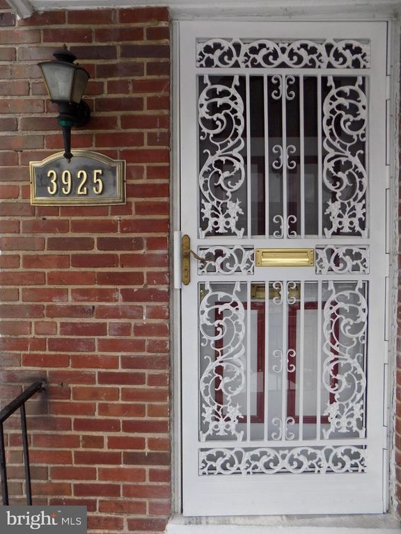 3925 COLBORNE RD, Baltimore, MD 21229