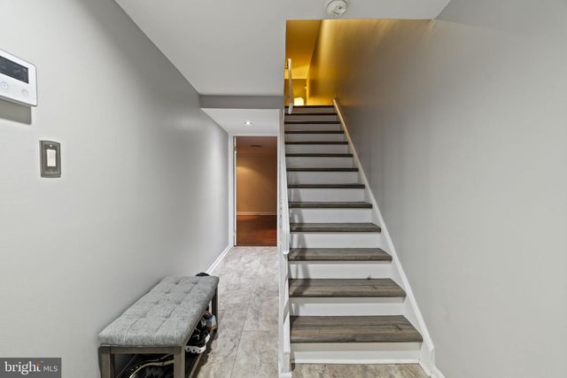 6925 SPRAGUE ST, Philadelphia, PA 19119
