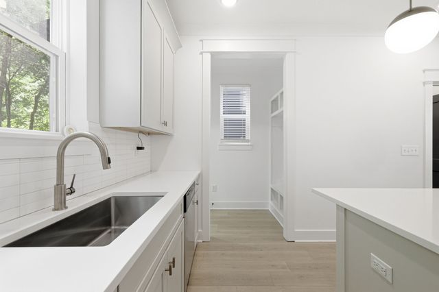 320B Leafland Ave, Nashville, TN 37210