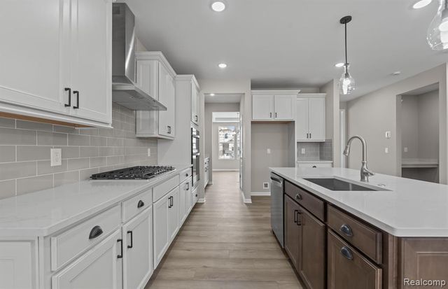 59559 Schuss Gully Drive, New Hudson, MI 48165