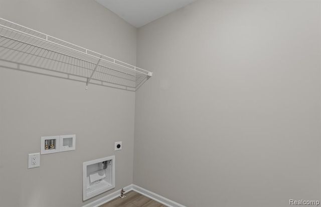 59559 Schuss Gully Drive, New Hudson, MI 48165