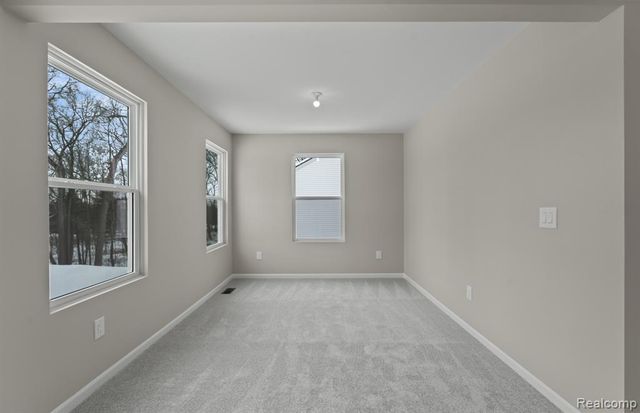 59559 Schuss Gully Drive, New Hudson, MI 48165