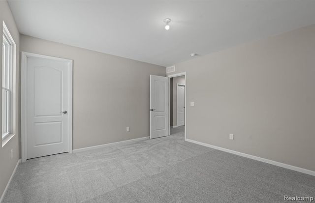 59559 Schuss Gully Drive, New Hudson, MI 48165