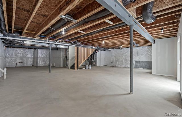 59559 Schuss Gully Drive, New Hudson, MI 48165