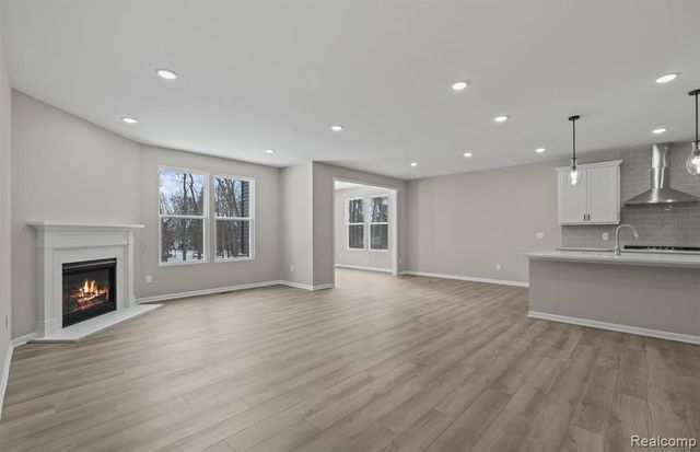 59559 Schuss Gully Drive, New Hudson, MI 48165